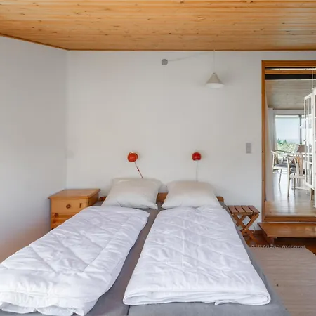 Magnificent House With Splendid View To The Sea *